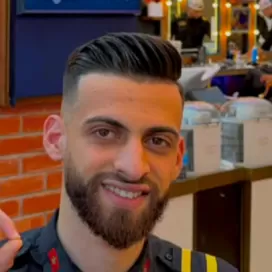 Ayoub ranger, barbier à The Premium Barbershop